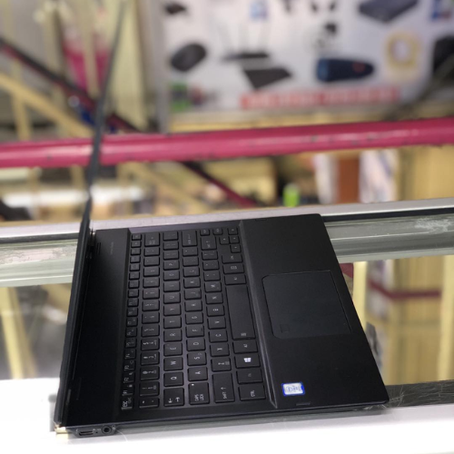 Toshiba Portege X20W-E Intel Core i7 8th Gen 16GB/512 Convertible Touchscreen Laptop. - Image 3